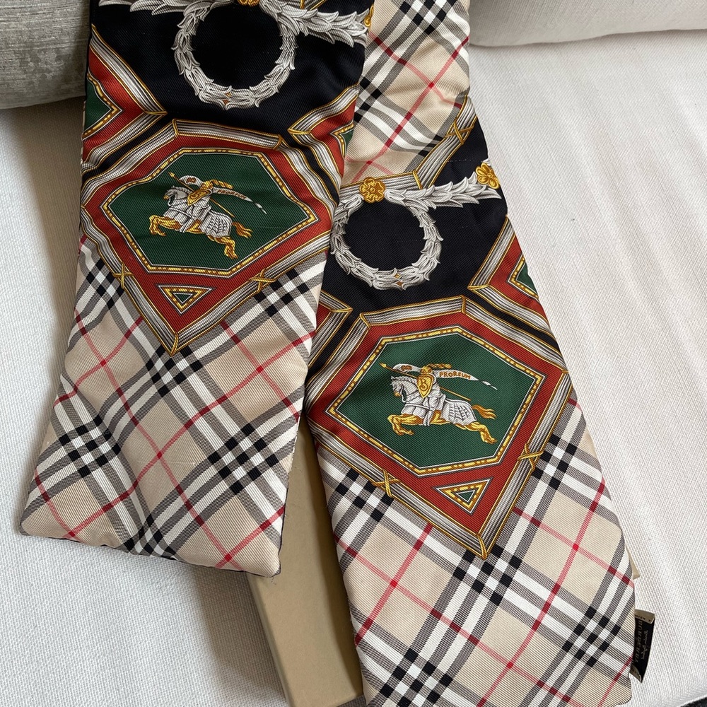 Burberry scarf